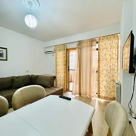 アパート Apartament Vlora City *